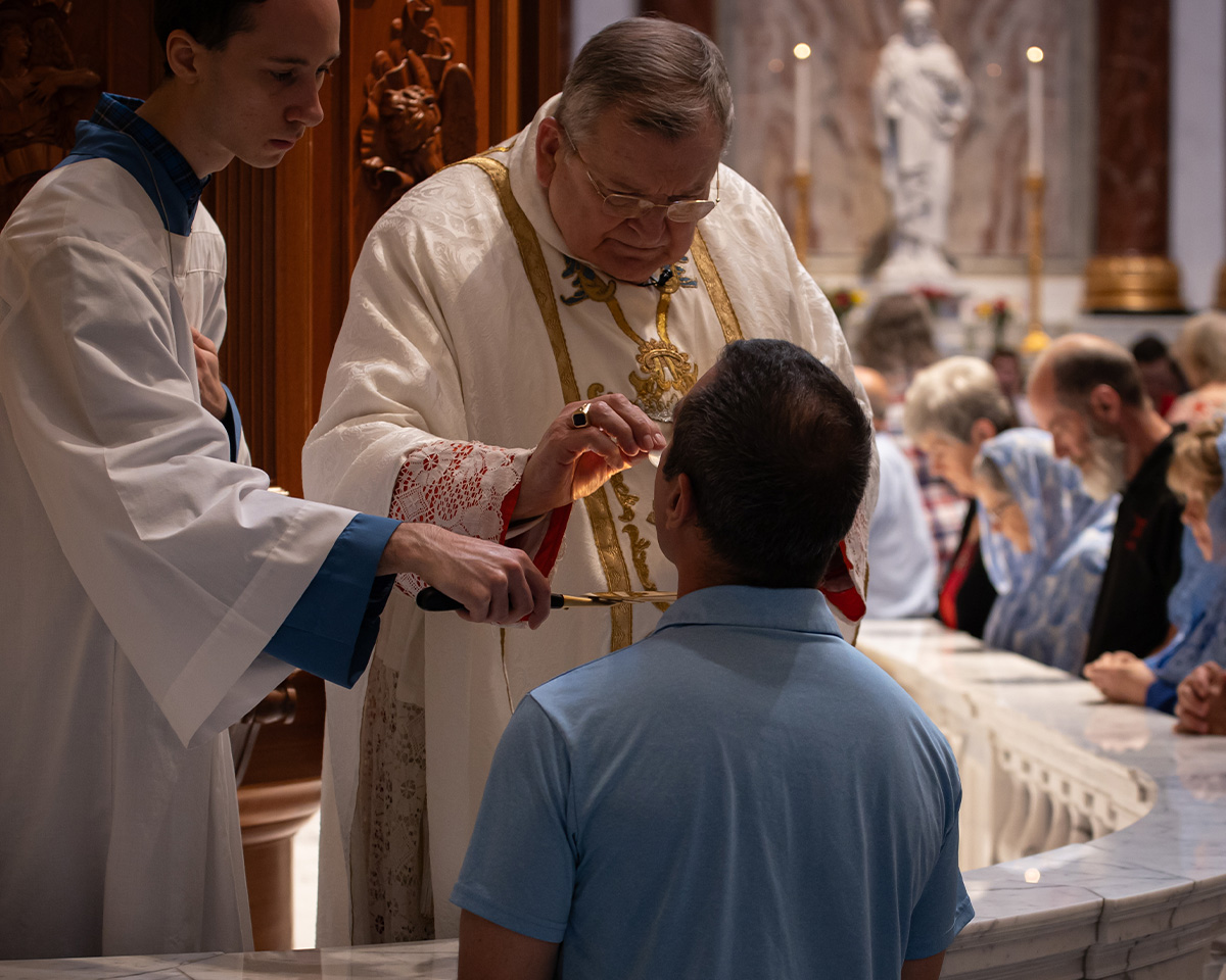 Cardinal Burke Distributing Holy Communion Cardinal Burke Distributing Holy Communion