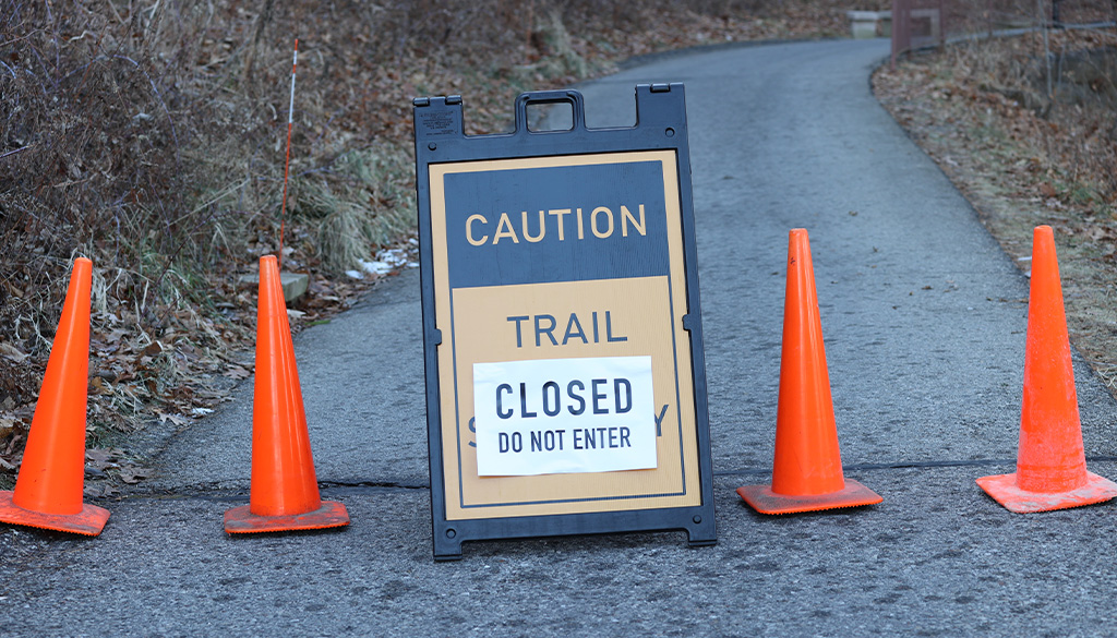 Shrine_Trail_Closed